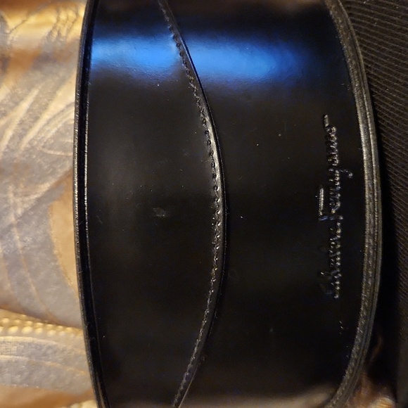 Salvatore Ferragamo Sunglasses. - Picture 2 of 7